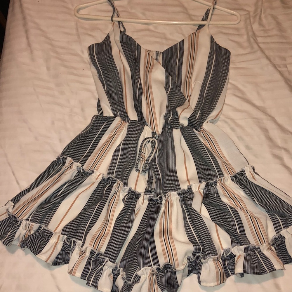 cute romper!